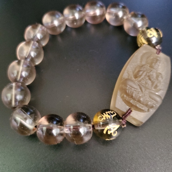 Bracelets - Picture 3 of 7